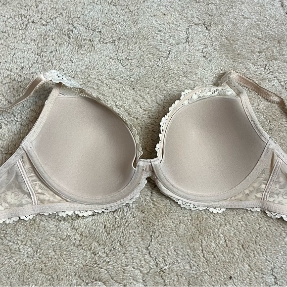Barely Worn Lace Wacoal Bra Set Nude and Black - Picture 6 of 8